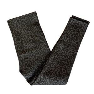 DINO Leopard Print Winter Leggings Girl Sz L also fits Woman Petite Size 6/Sm